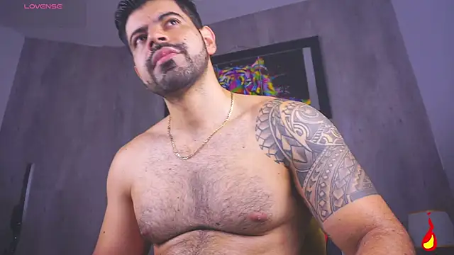 Snapshot of king_hard chatting on May 4, 10:00 am king hard online show from May 4, 10:00 am