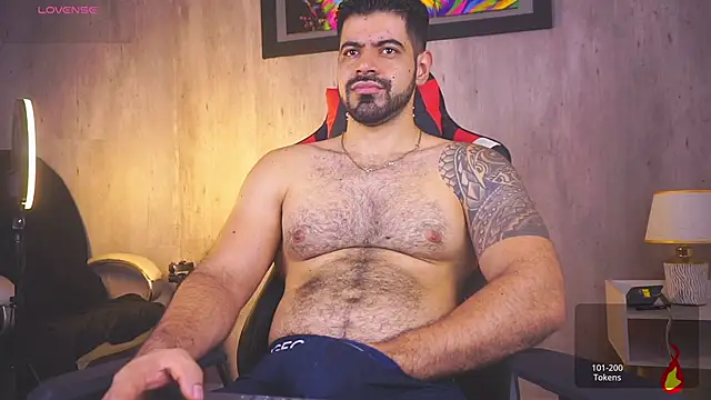 Snapshot of king_hard chatting on May 19, 10:10 am king hard online show from May 19, 10:10 am