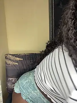 DarkBerry87 online show from April 14, 2:28 am