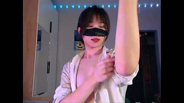 Snapshot of yukitori_2 chatting on January 22, 11:56 am yukitori 2 online show from January 22, 11:56 am