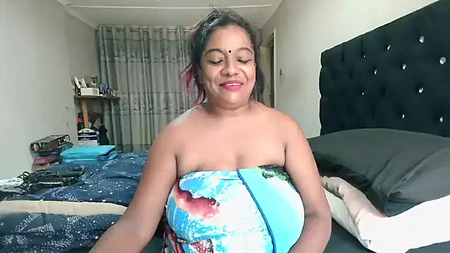 Indianmayaxoxo online show from February 7, 8:40 am