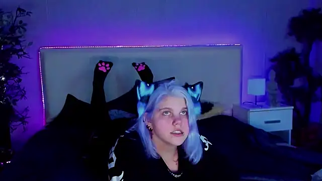 JoannLowe online show from January 27, 11:54 pm