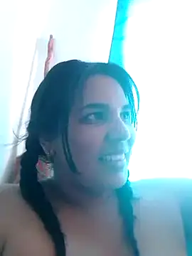 Snapshot of sinay024 chatting on February 9, 6:37 pm sinay024 online show from February 9, 6:37 pm