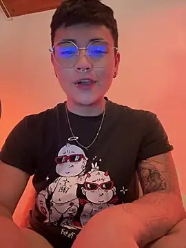 Ashley Chriss online show from December 23, 3:40 am