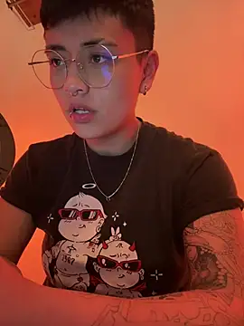 Ashley Chriss online show from December 23, 6:44 am