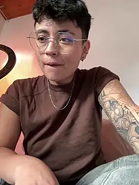 Ashley Chriss online show from January 19, 9:34 pm