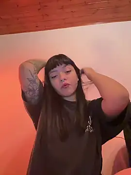 Ashley Chriss online show from January 23, 6:28 am