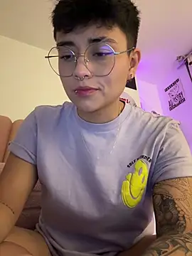 Ashley Chriss online show from February 15, 1:21 am