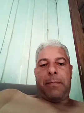 Snapshot of gordonunes chatting on March 24, 10:20 am gordonunes online show from March 24, 10:20 am