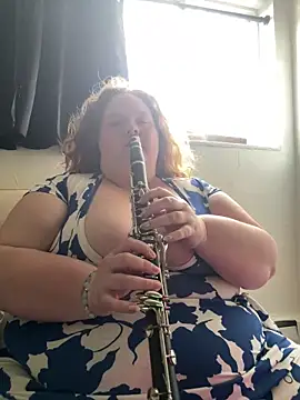 Snapshot of _GodessIsabella_97 chatting on March 6, 10:17 pm GodessIsabella 97 online show from March 6, 10:17 pm