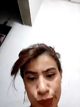 Snapshot of hikary_hall chatting on December 20, 5:04 am hikary hall online show from December 20, 5:04 am