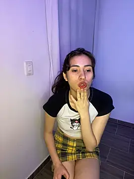 Catyloves online show from January 6, 4:36 am