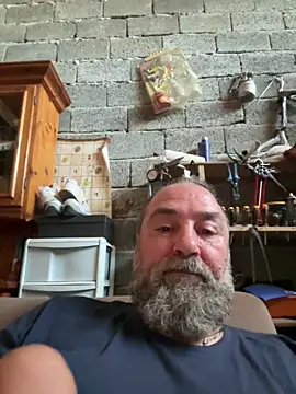 Snapshot of ros217 chatting on September 16, 2:51 pm ros217 online show from September 16, 2:51 pm