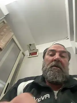 Snapshot of ros217 chatting on March 3, 3:07 pm ros217 online show from March 3, 3:07 pm