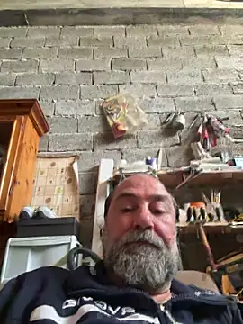 Snapshot of ros217 chatting on May 2, 9:58 am ros217 online show from May 2, 9:58 am