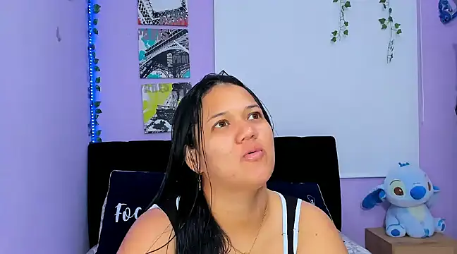 Snapshot of sara_mendez2 chatting on January 28, 12:57 am sara mendez2 online show from January 28, 12:57 am