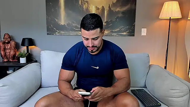 Snapshot of ApoloMakris chatting on July 13, 7:27 pm ApoloMakris online show from July 13, 7:27 pm