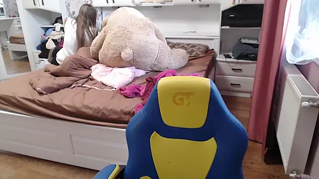 Snapshot of 69SexySecret69 chatting on February 26, 5:53 am 69SexySecret69 online show from February 26, 5:53 am