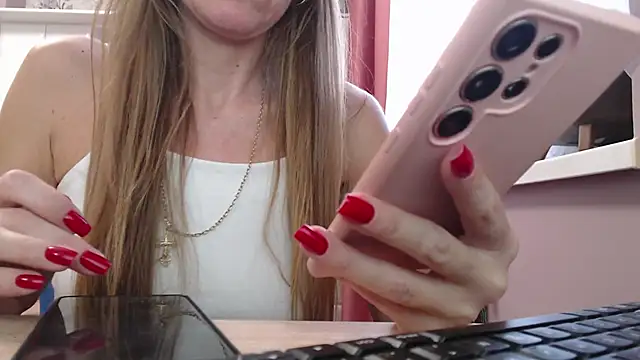 Snapshot of 69SexySecret69 chatting on February 26, 8:59 am 69SexySecret69 online show from February 26, 8:59 am