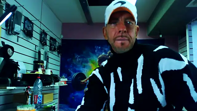 fabxxl online show from January 13, 9:14 am