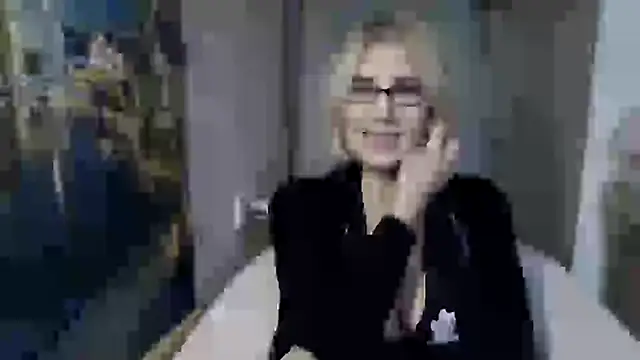 Snapshot of sweet_raspberry chatting on January 27, 2:13 pm sweet raspberry online show from January 27, 2:13 pm