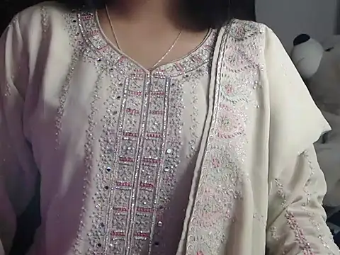 DevilErin online show from December 6, 8:40 pm