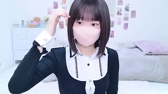 Snapshot of Im_Yu-na chatting on October 19, 12:44 am Im Yu-na online show from October 19, 12:44 am