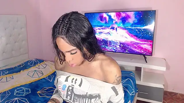 DannaDocell online show from February 10, 2:30 am