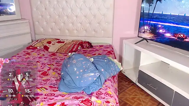 DannaDocell online show from February 10, 8:42 am