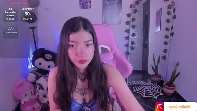 Snapshot of cami_mila9 chatting on October 25, 11:10 pm cami mila9 online show from October 25, 11:10 pm