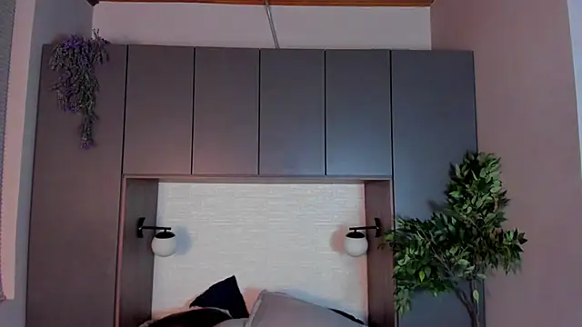 Ian Daviz online show from February 6, 2:22 am