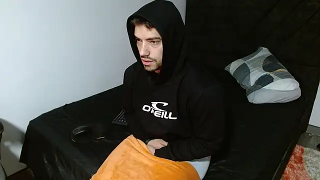 Snapshot of Ian_Daviz chatting on February 3, 10:09 am Ian Daviz online show from February 3, 10:09 am