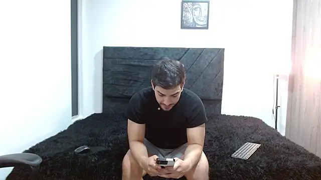 Snapshot of Ian_Daviz chatting on July 16, 2:45 pm Ian Daviz online show from July 16, 2:45 pm