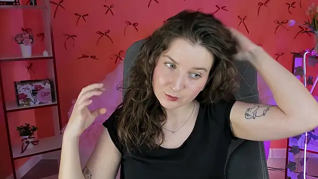 JackieByrd online show from March 19, 1:40 pm