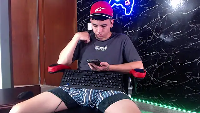 Snapshot of maty_hardx chatting on January 9, 4:49 pm maty hardx online show from January 9, 4:49 pm