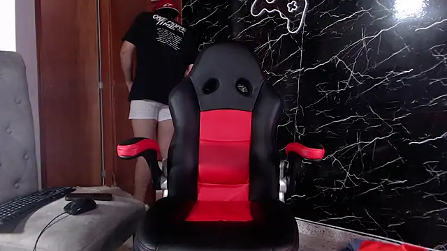 Snapshot of maty_hardx chatting on March 6, 7:43 pm maty hardx online show from March 6, 7:43 pm