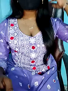 Snapshot of Sadika- chatting on December 24, 3:58 pm Sadika- online show from December 24, 3:58 pm