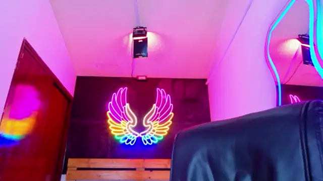 meghan nill online show from March 17, 3:33 am