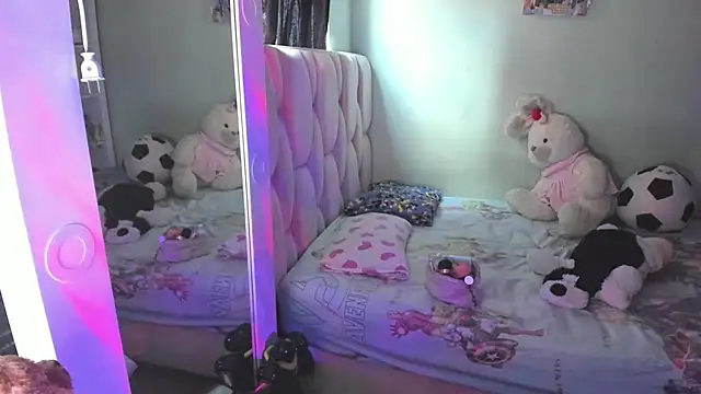 KittyKlum online show from March 2, 4:58 pm