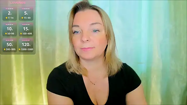 Regina  blue online show from December 17, 12:11 pm