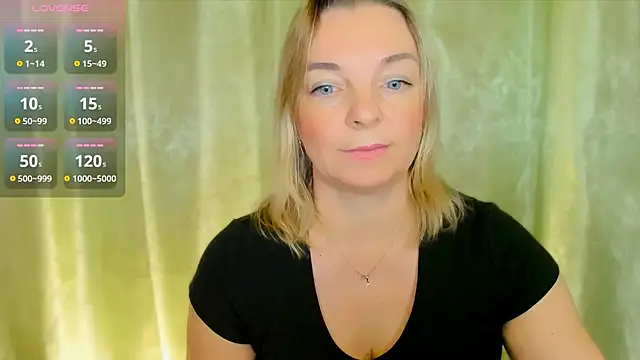 Regina  blue online show from December 17, 3:17 pm