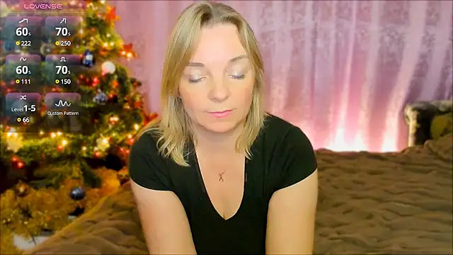 Regina  blue online show from December 19, 6:56 pm