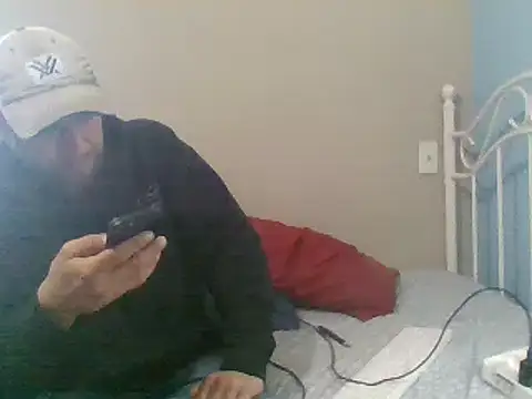 Snapshot of SmokingSloth chatting on February 8, 5:08 pm SmokingSloth online show from February 8, 5:08 pm