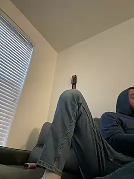 Snapshot of SmokingSloth chatting on February 23, 12:08 am SmokingSloth online show from February 23, 12:08 am