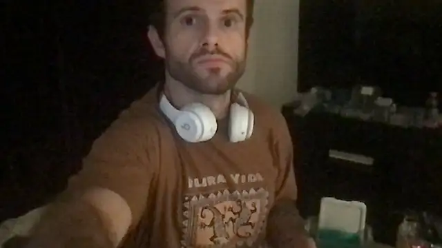 Snapshot of SpunCandy chatting on September 15, 1:38 am SpunCandy online show from September 15, 1:38 am