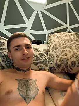 Snapshot of Anyonymuss chatting on October 15, 7:25 pm Anyonymuss online show from October 15, 7:25 pm