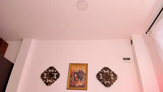 VeronicaGilss online show from March 29, 7:03 pm