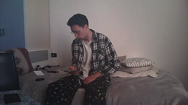 Snapshot of xentetube01 chatting on February 2, 10:03 am xentetube01 online show from February 2, 10:03 am