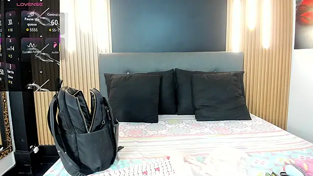 Snapshot of EvaaLovia1 chatting on February 18, 1:18 pm EvaaLovia1 online show from February 18, 1:18 pm