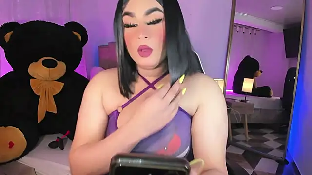 Snapshot of alexia_mattel chatting on October 30, 10:21 pm alexia mattel online show from October 30, 10:21 pm